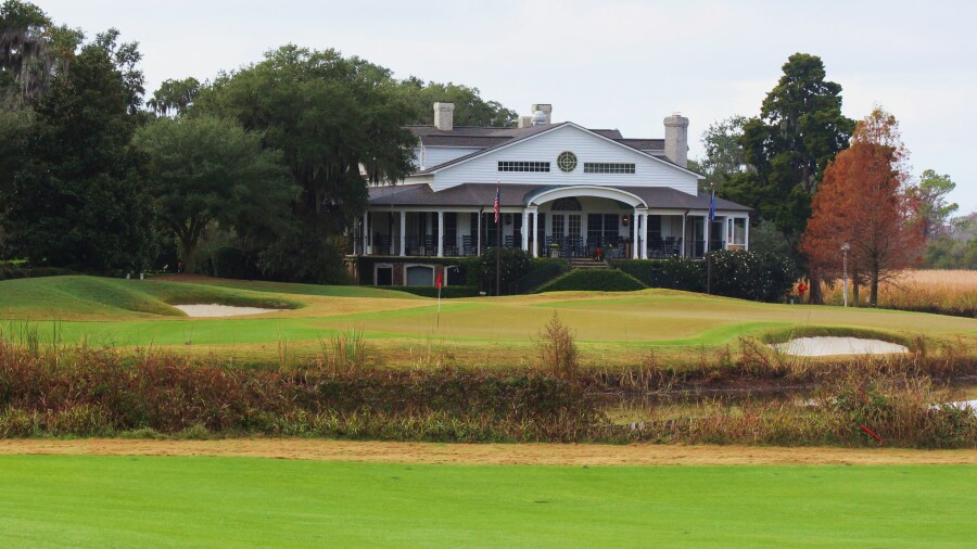 Caledonia Golf & Fish Club - hole 18 front view