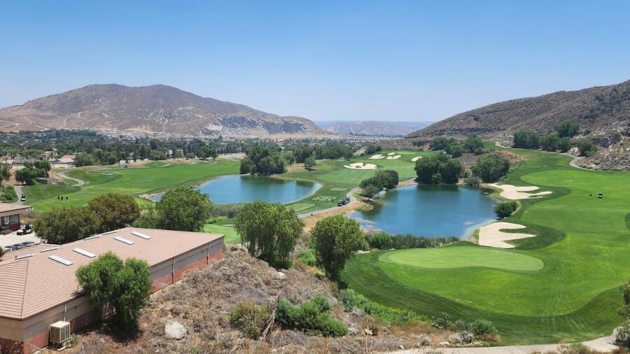 Oak Quarry - pond views 