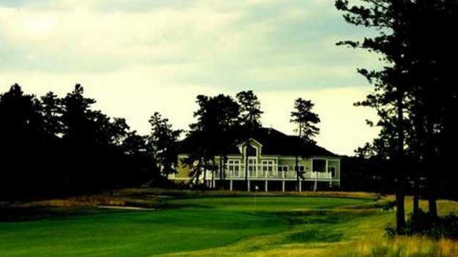 Pine Ridge GC: Clubhouse