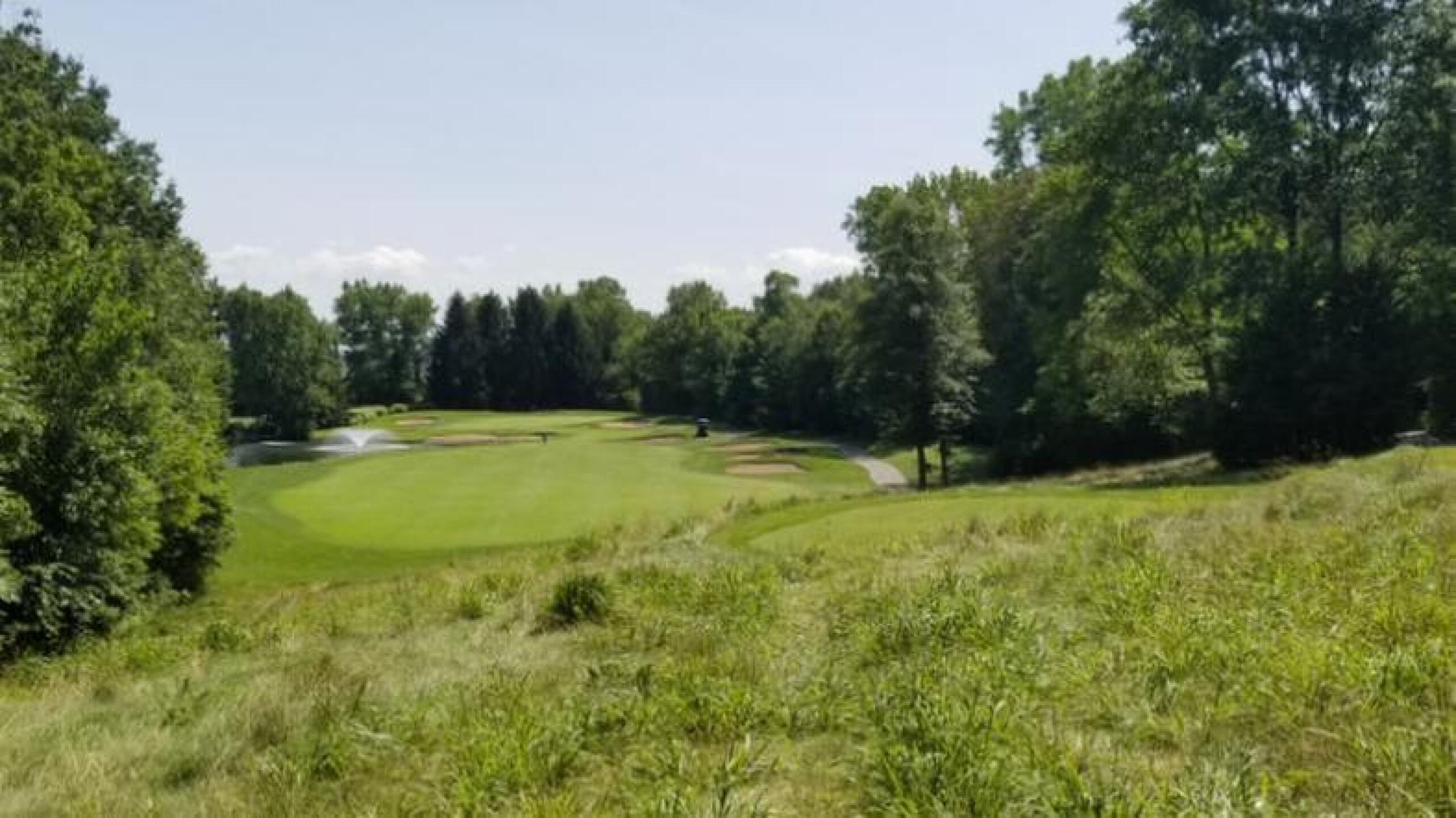 A driveable hole, the par 4 fourth will dare your accuracy (Photo submitted by Brookscm72 on 07/30/2018)