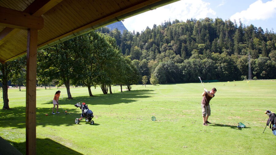 Werdenfels G & CC: driving range