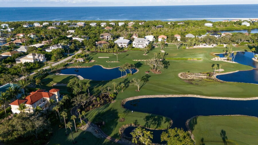 Hideaway Beach GC: Aerial view