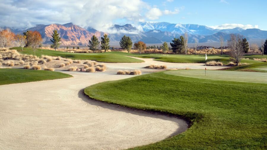 Mountain Falls GC