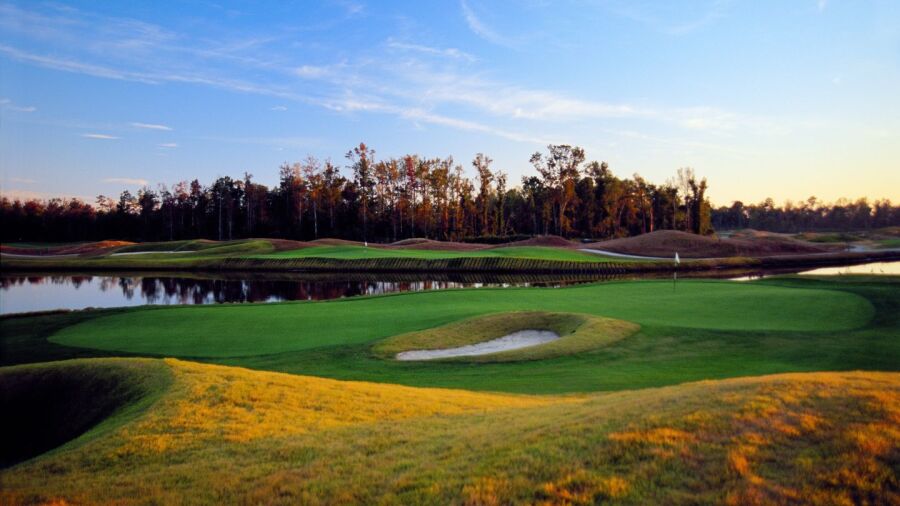 Dye Course at Barefoot Resort: greens #18 and #9