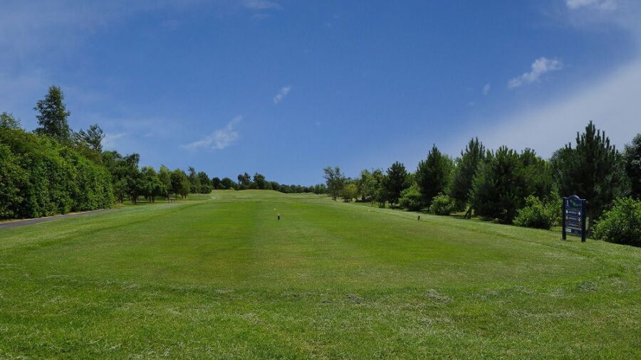 1st tee at Witney Lakes Resort