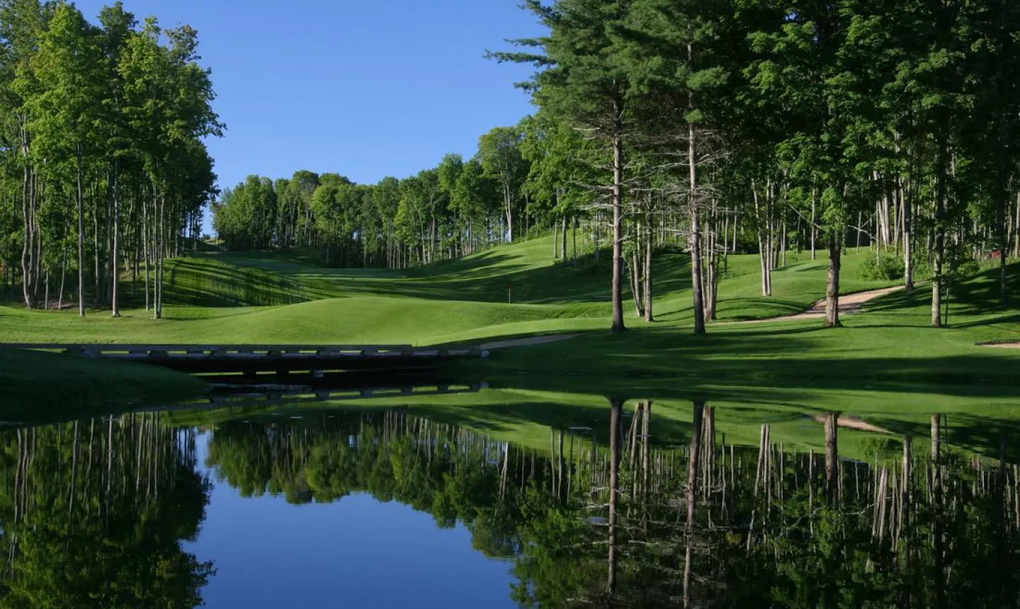 Hawk's Eye Golf Resort: #10