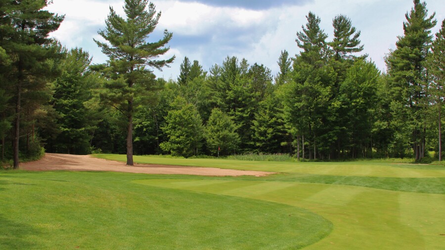 Hemlock golf course - hole 4