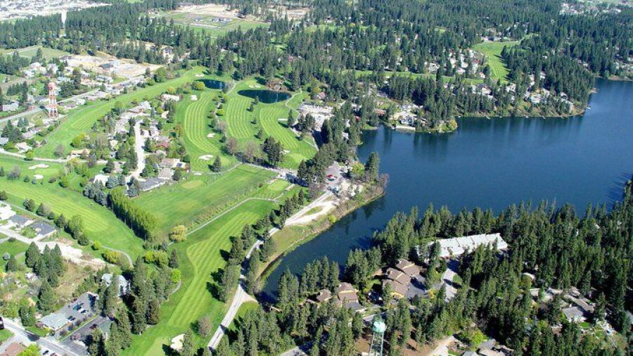 Avondale Golf & Tennis Club: Aerial view