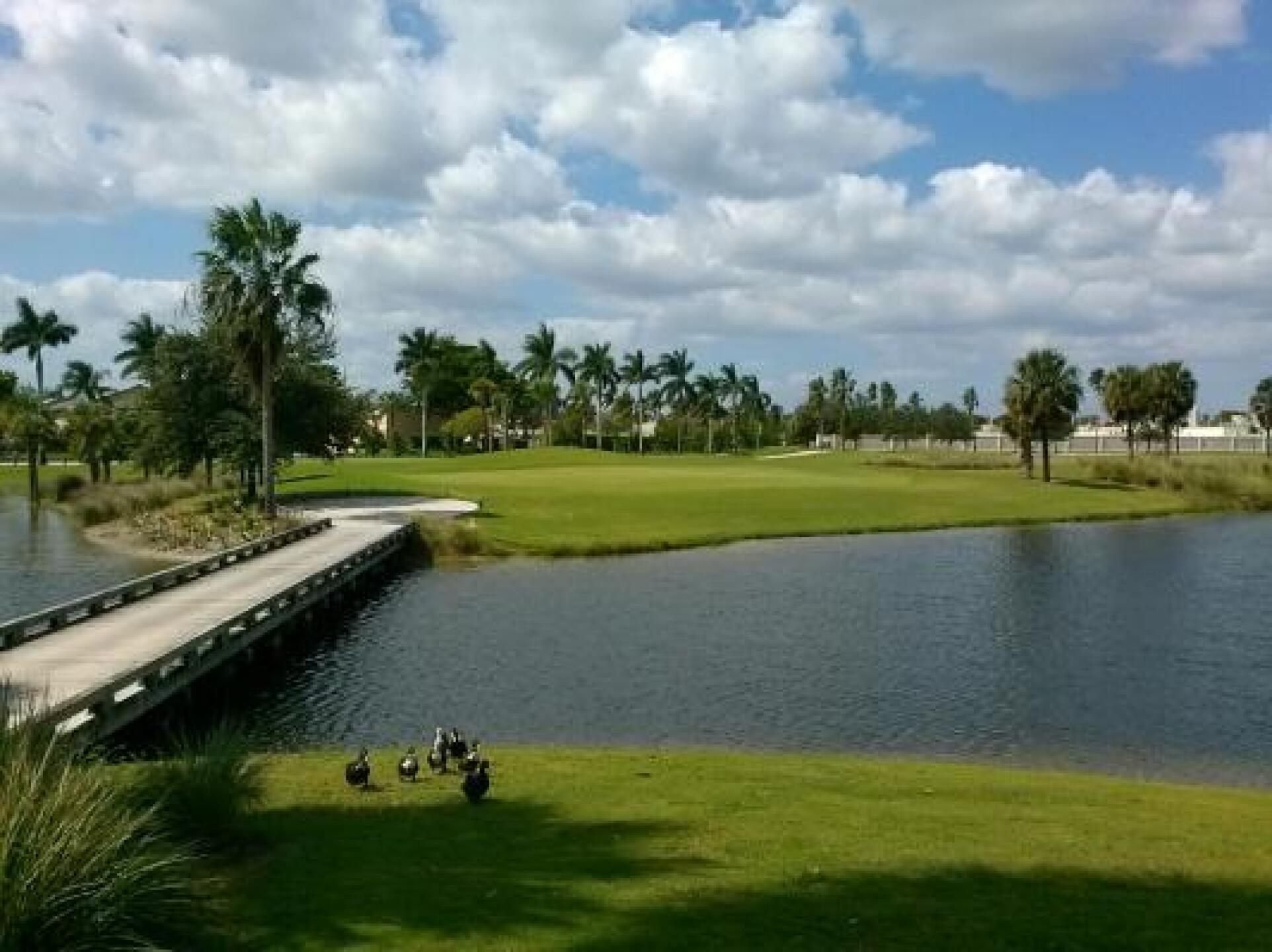 Hole 6 (Photo submitted by coojofresh on 10/13/2012)