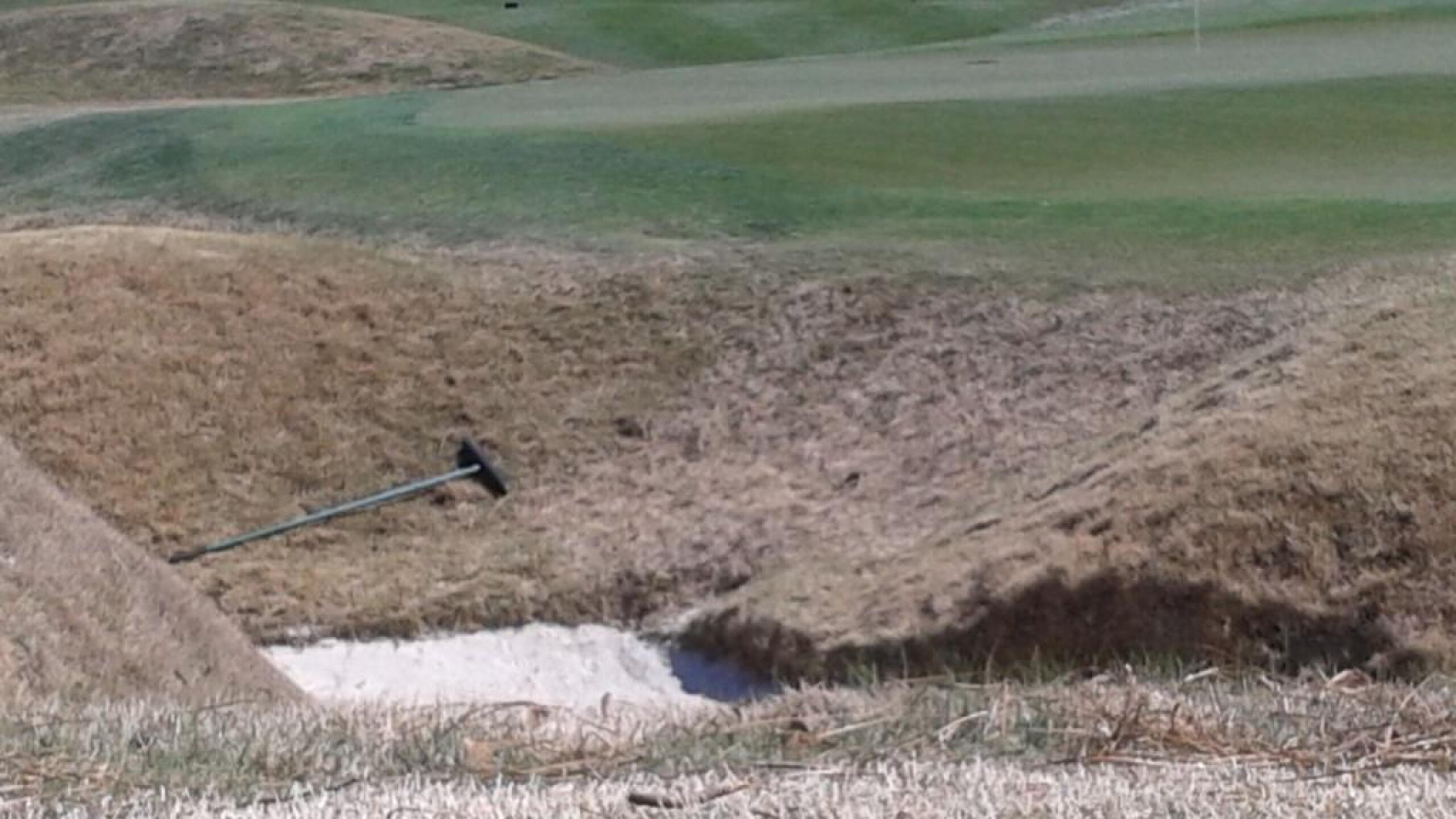 Bunker on right side of nine green (Photo submitted by u000004032617 on 03/21/2017)