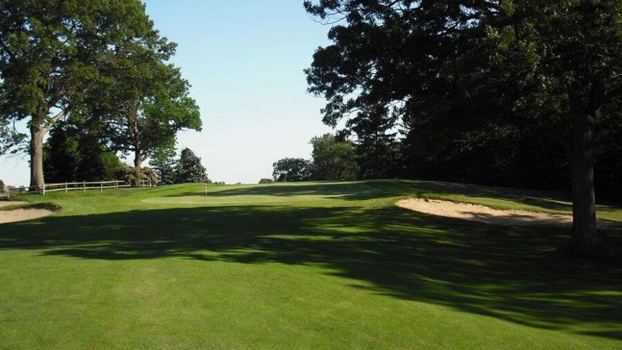 D. W. Field GC