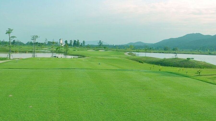 Happy City Golf & Resort - Lakeside: #3