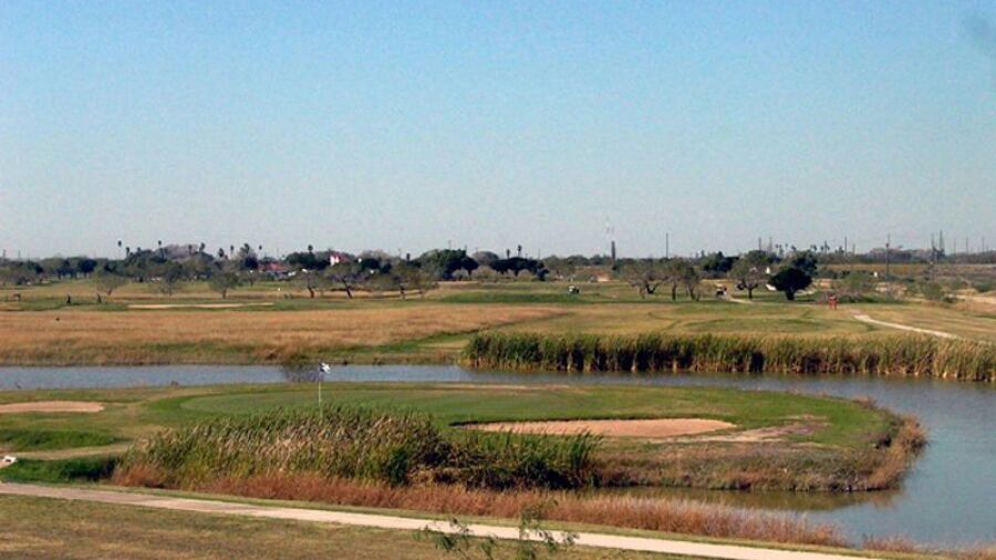 Llano Grande GC: island green