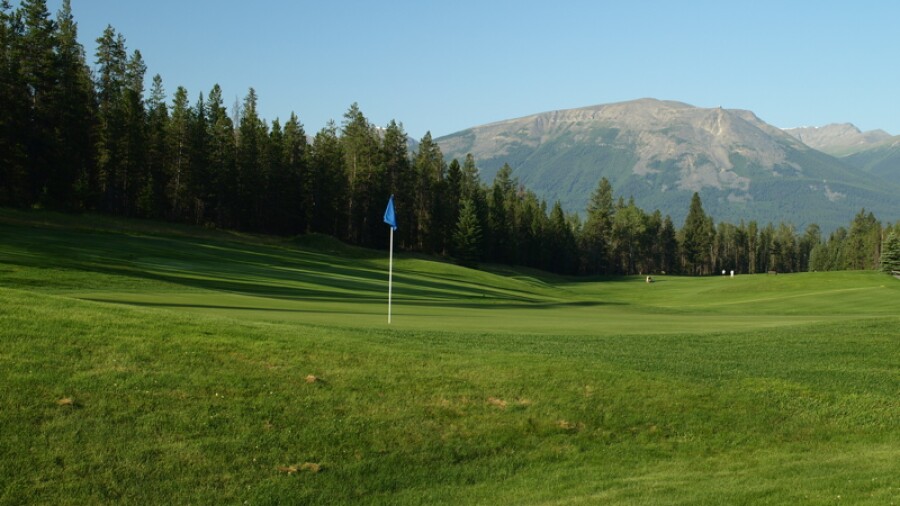 Fairmont Jasper Park Lodge Golf Course - hole 2