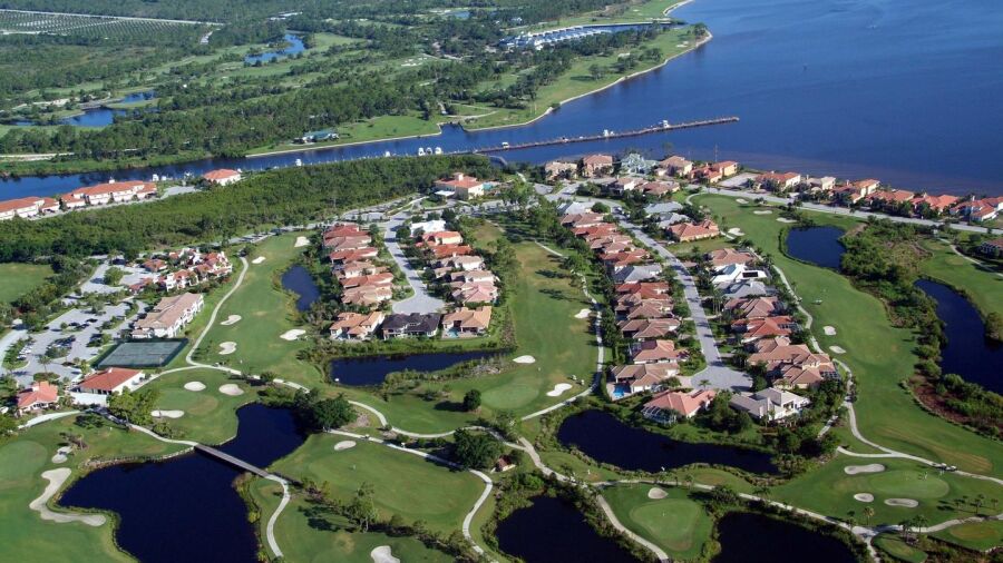 Palm Cove Golf and Yacht Club: Aerial