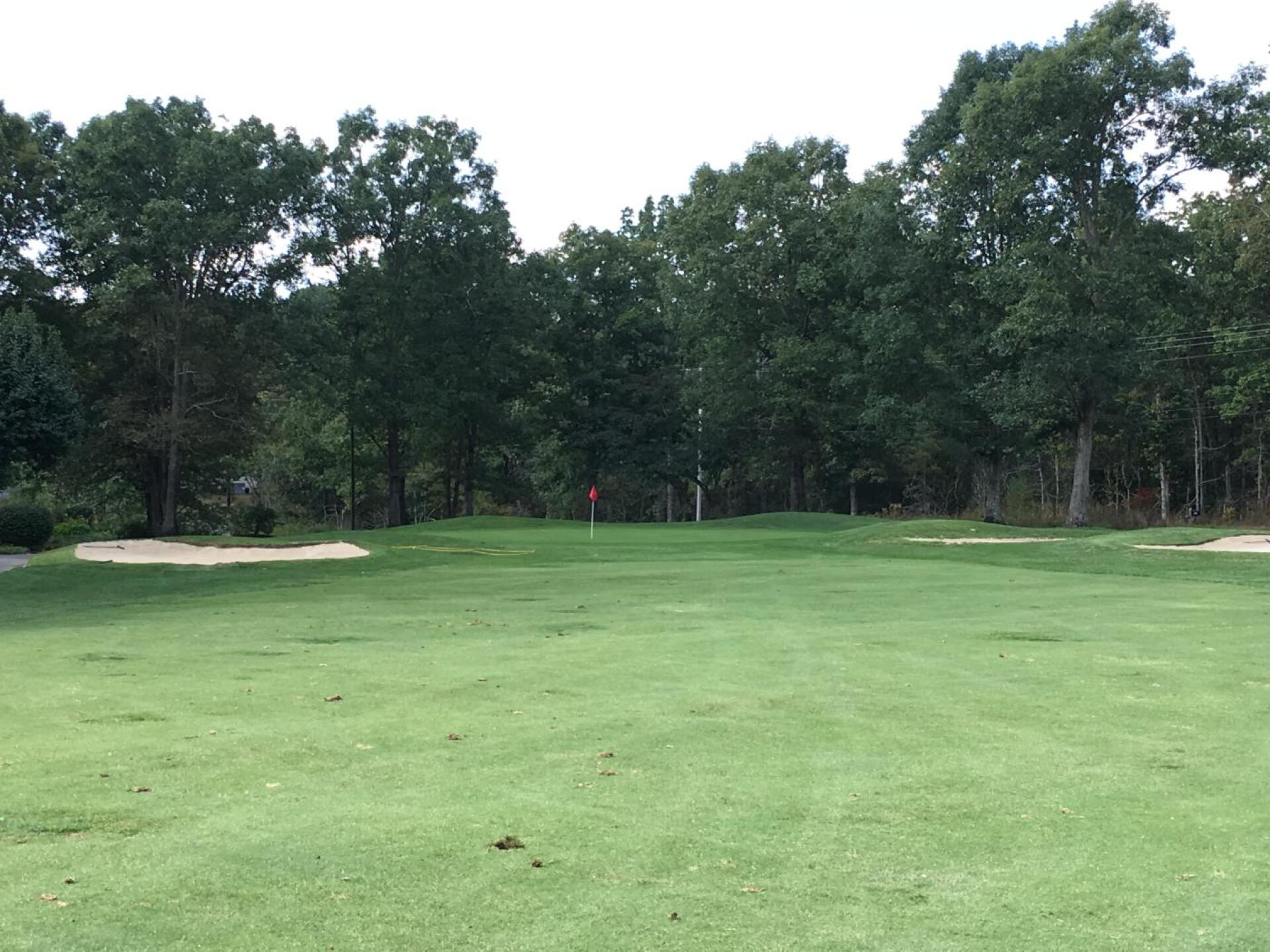 Approach to the par-5 14th hole (Photo submitted by ShragMagtite on 09/30/2019)