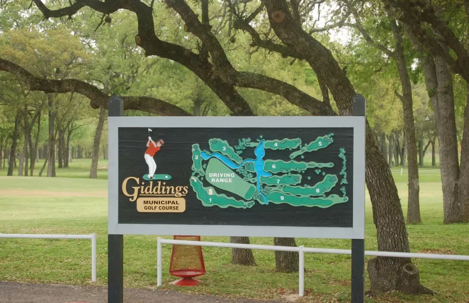 Giddings CC