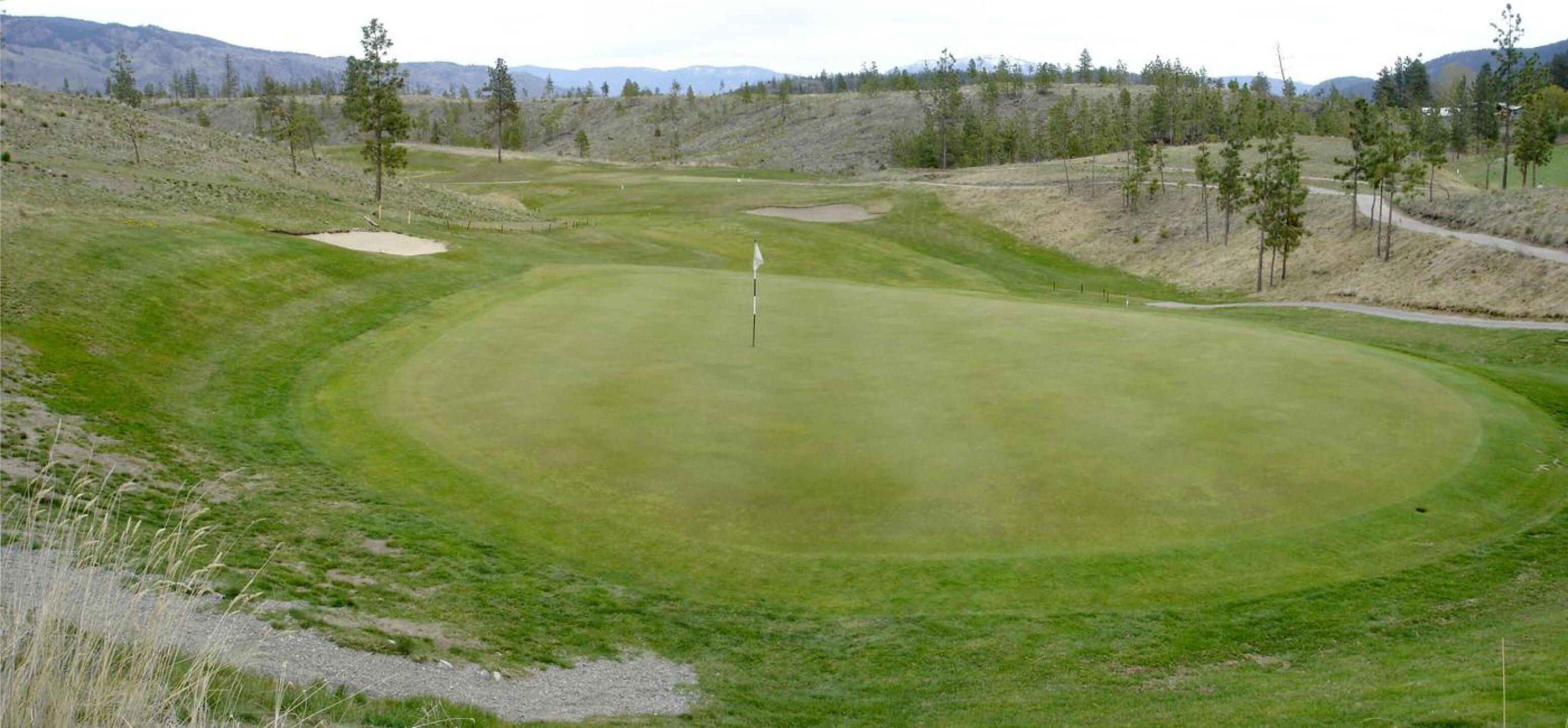 Eaglepoint Golf Resort, Hole 18, Par 5, 505 yds (Photo submitted by DYakimec on 08/23/2017)