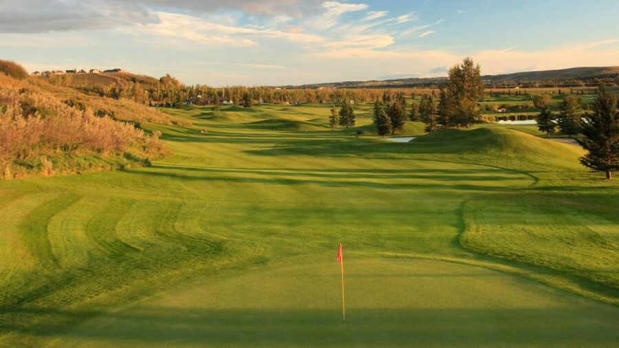 McKenzie Meadows GC