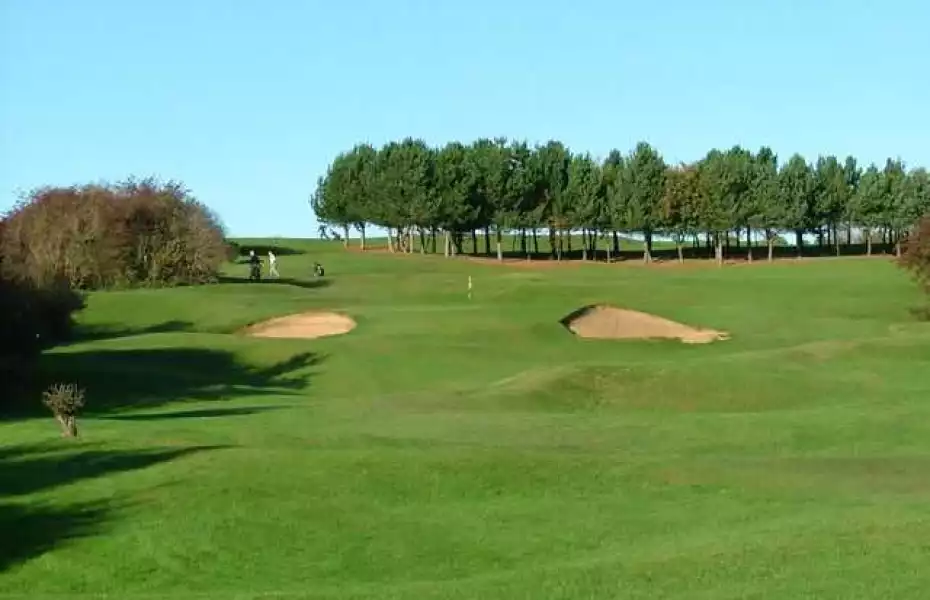 Saltburn-by-the-Sea GC: 2nd tee