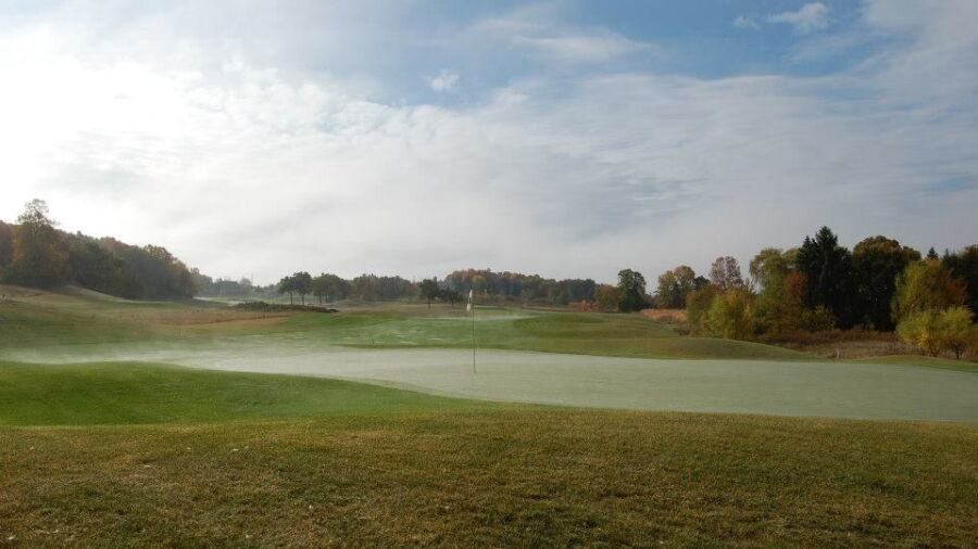 Par 3 at Quit-Qui-Oc GC: #9