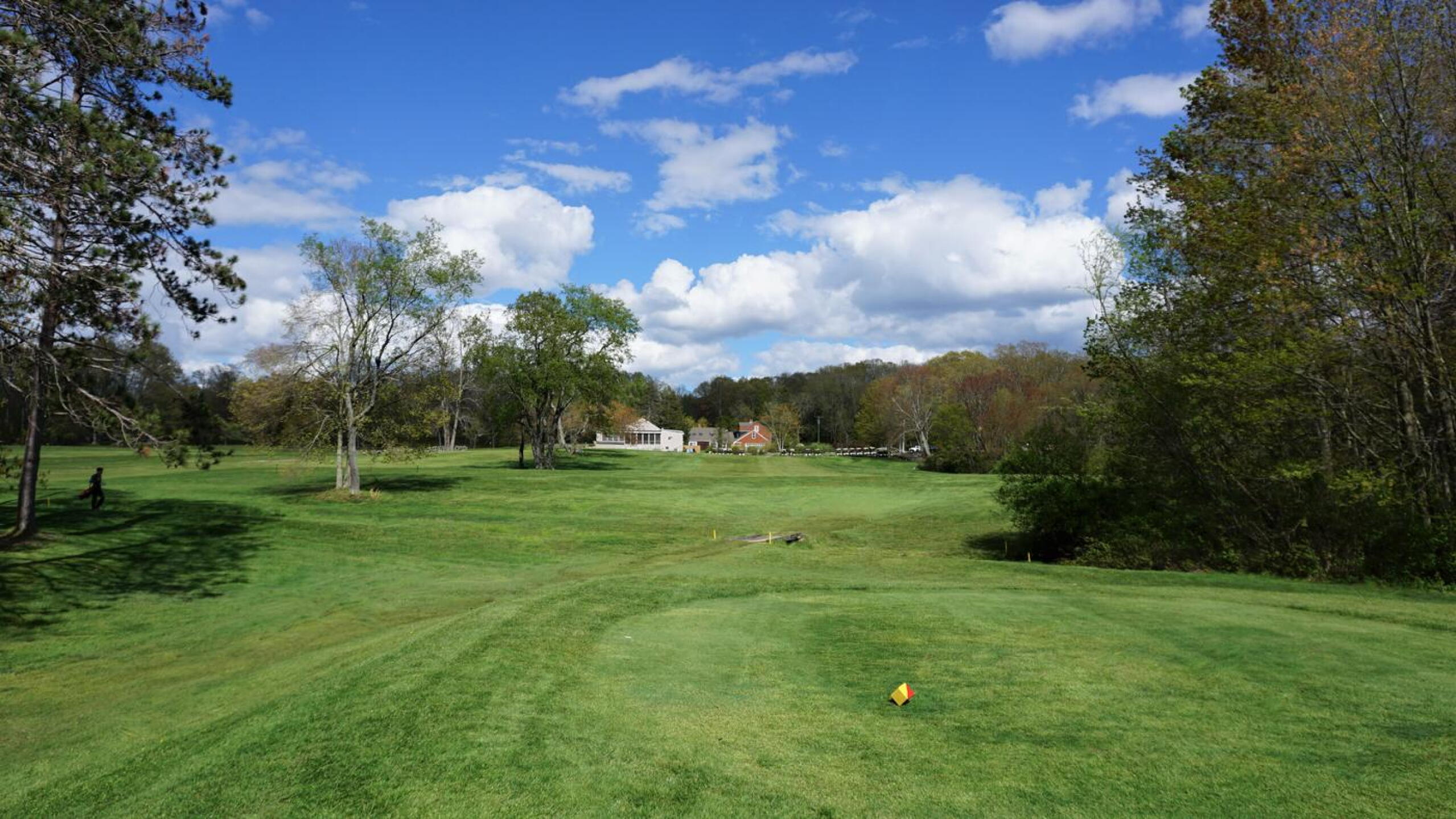 The Sixth. Classic New England setting for golf on a beautiful spring day. (Photo submitted by AptlyLinked on 05/13/2021)