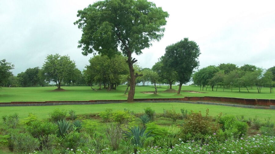 Aalloa Hills Resort