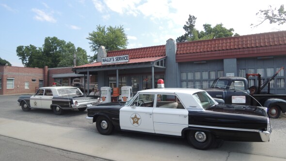 Wally's Service Station