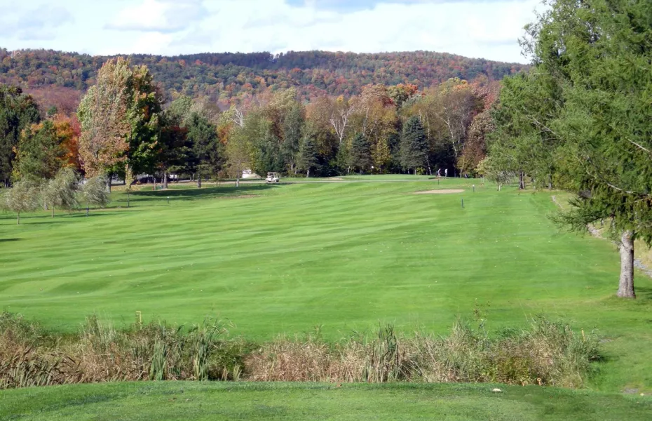 Club de Golf North Hatley: #8
