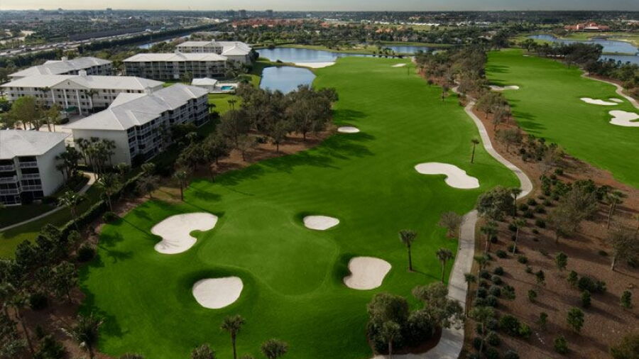 Bear Lakes CC: Aerial view