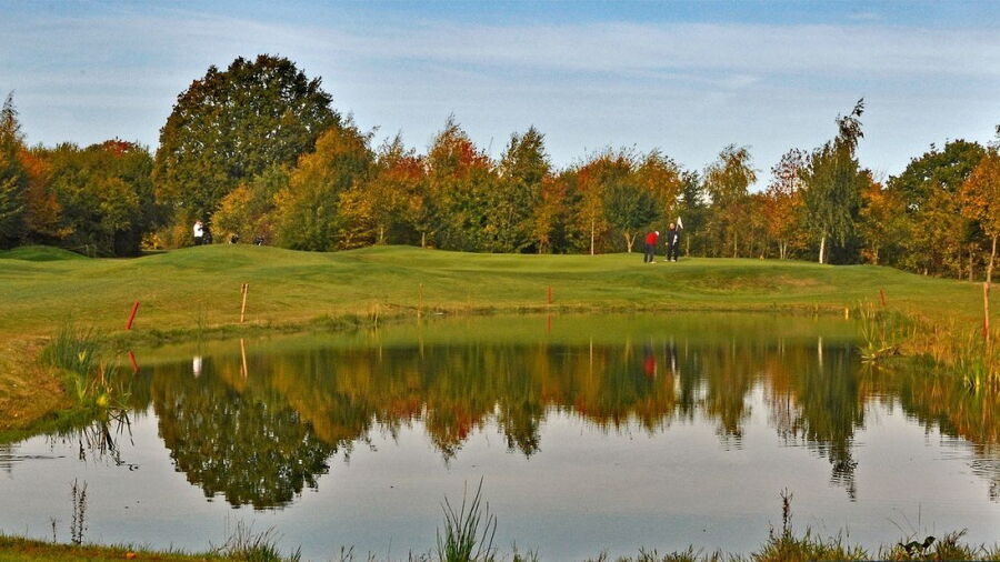 Rivenhall Oaks Golf Centre - Oaks: #8