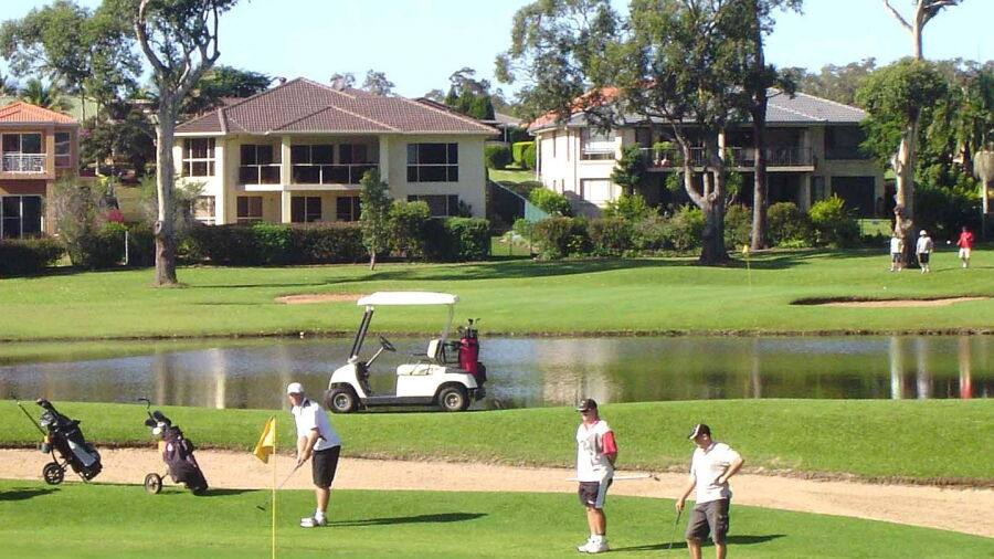 Golfers at Emerald Downs