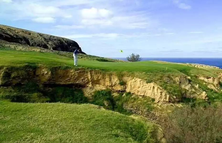 Porto Santo Golf Club - 18 Hole Course
