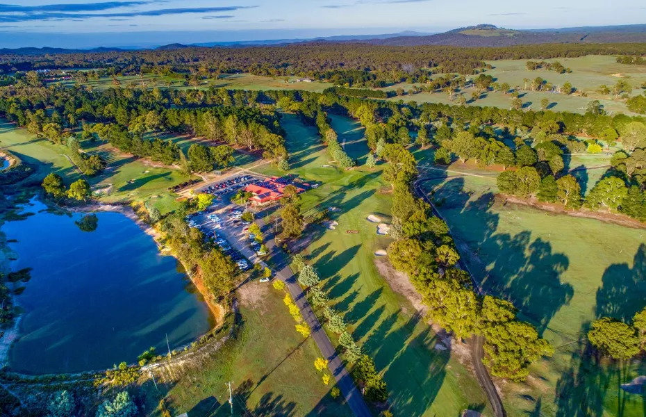 Gisborne GC: Aerial