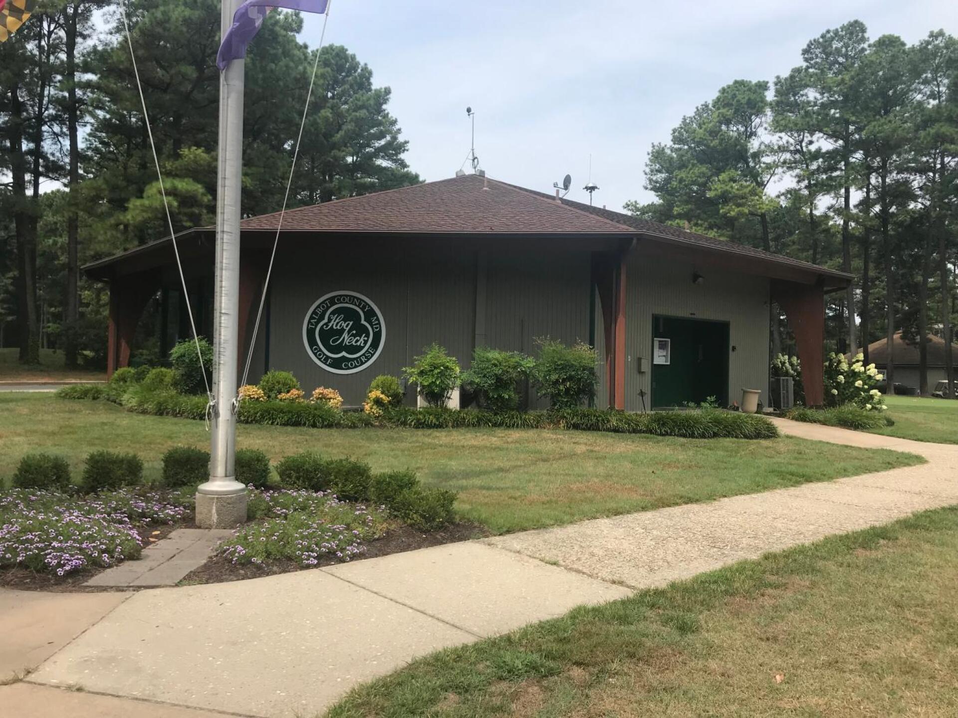 Interesting shaped buildings (Photo submitted by jeremy9451786 on 08/05/2019)