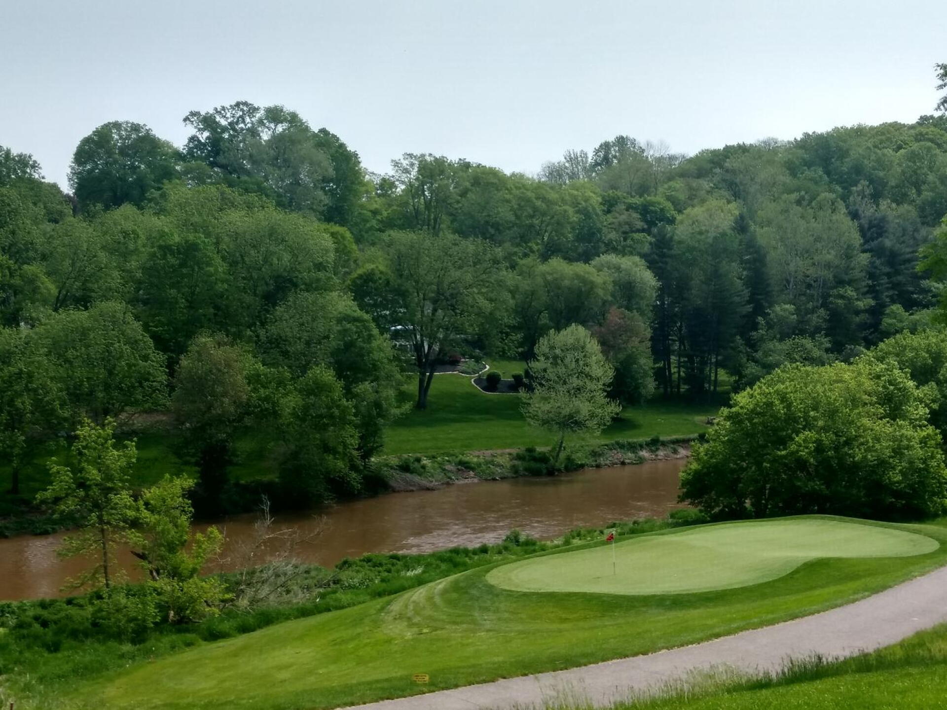 3rd green on short par 3 (Photo submitted by sixeagles on 05/15/2018)
