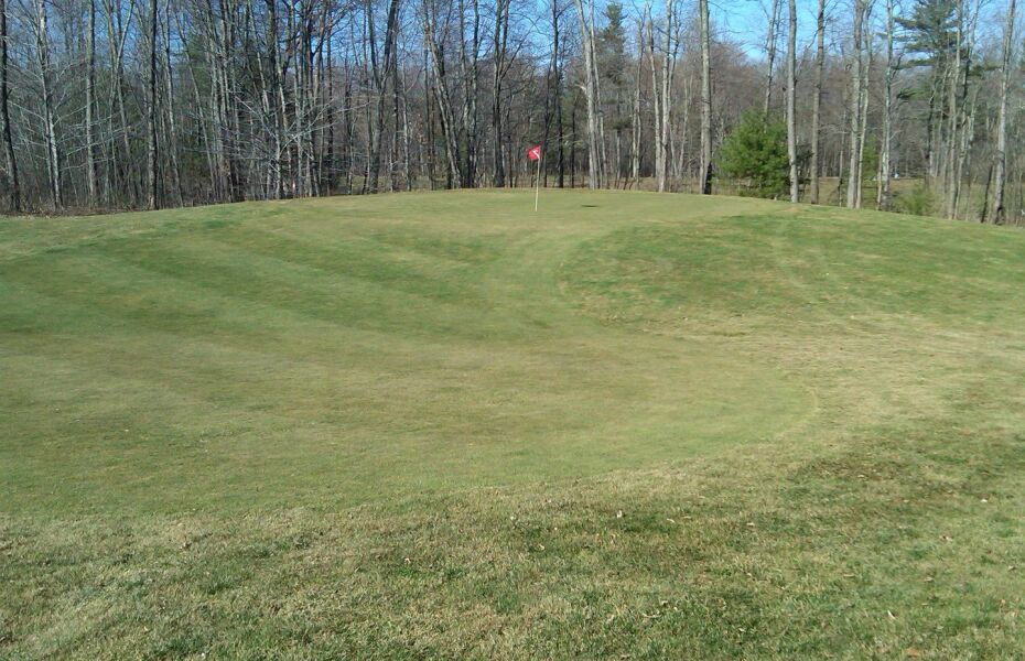 Apple Hill Golf Club Par3 Course in East Kingston, New Hampshire
