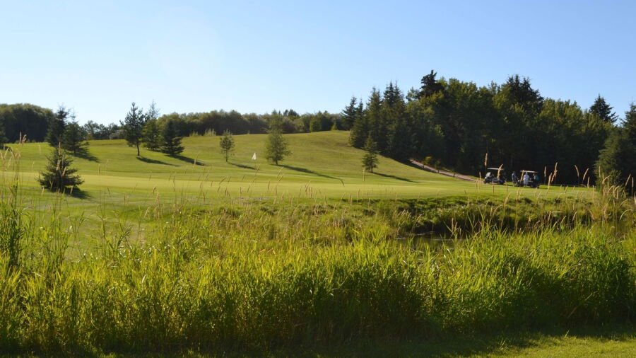 Pipestone Links GC & RV Park
