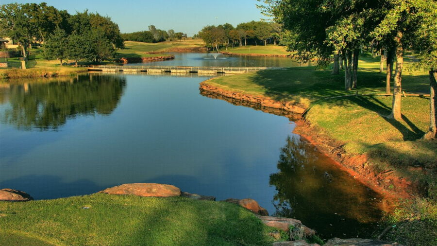 Oak Tree CC