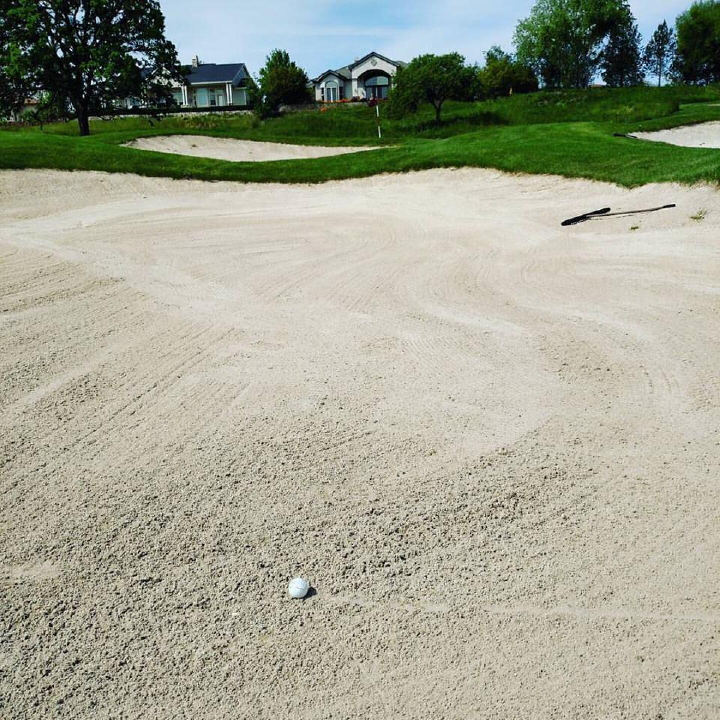A spot of trouble on 16 (Photo submitted by sorenj on 04/23/2017)