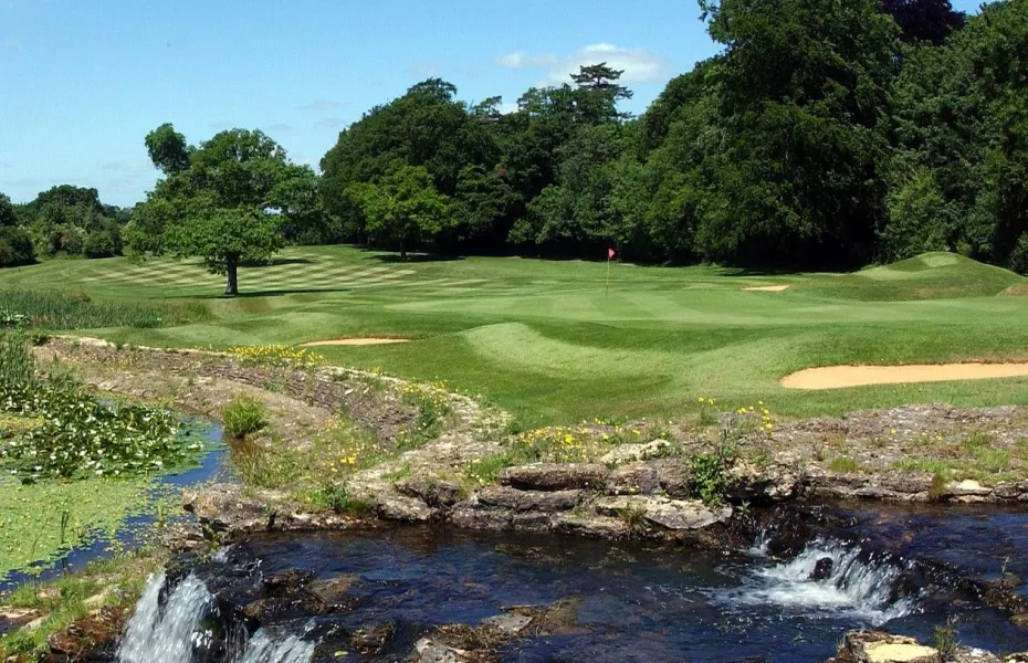 Manor House GC: water hazard on #18