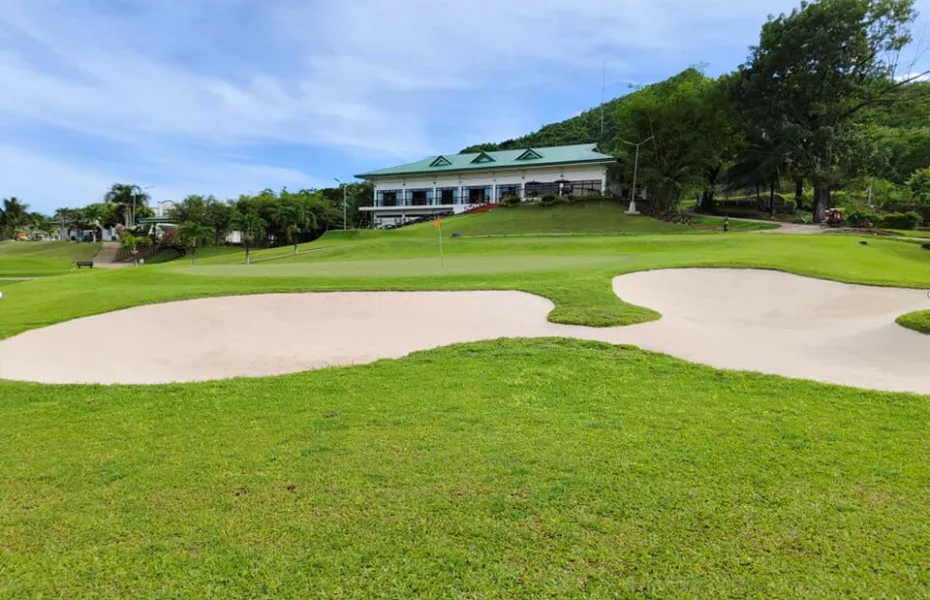 San Juanico Park GCC: Clubhouse