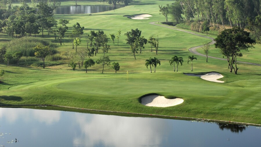 Muang Kaew GC in Thailand - water