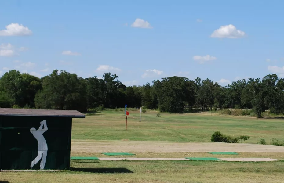 Oak Trail GC: Driving range