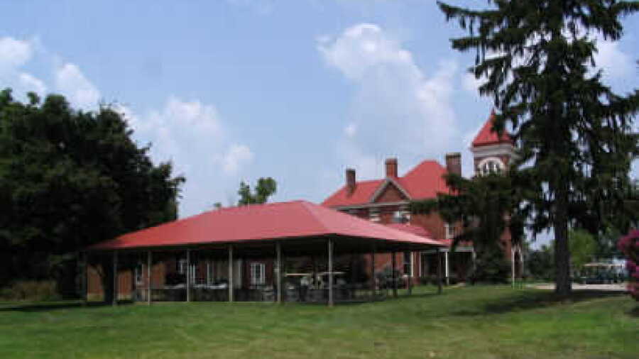 GC of The Bluegrass: Clubhouse