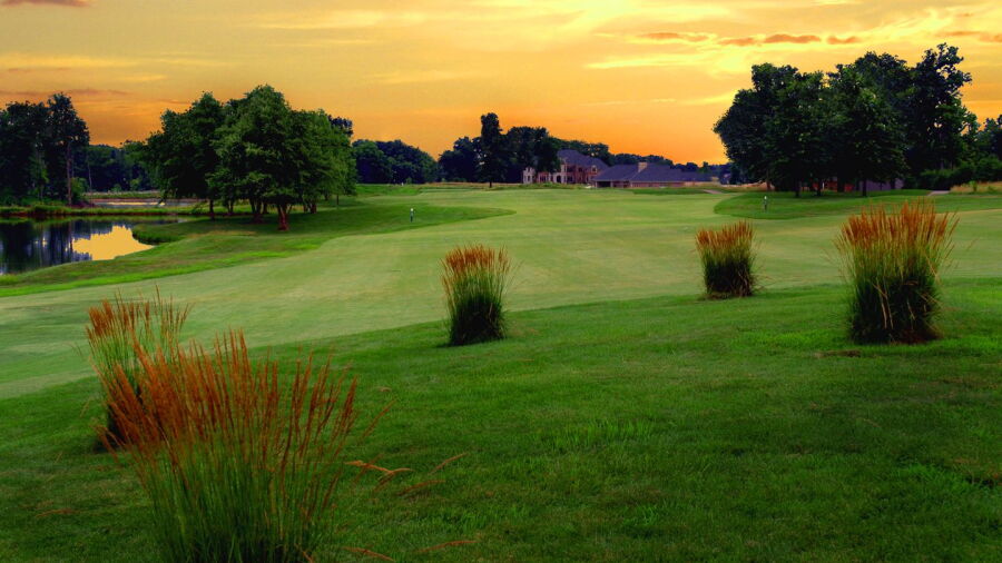 Far Oaks GC: Sunset