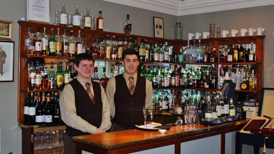 Greywalls Hotel - Chez Roux Restaurant bar