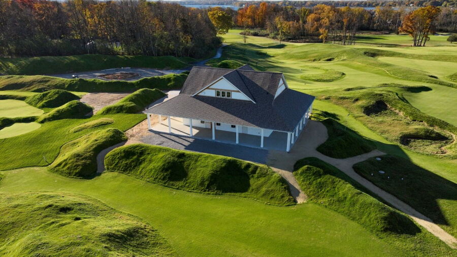 The Club at Lac La Belle - Uncle Henry’s Backyard