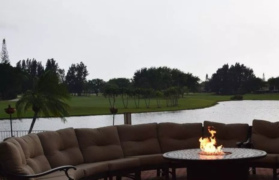 Fountains CC: Clubhouse