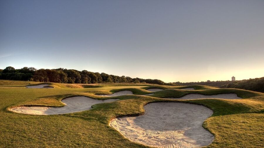 6th hole on the Farleigh Blue course